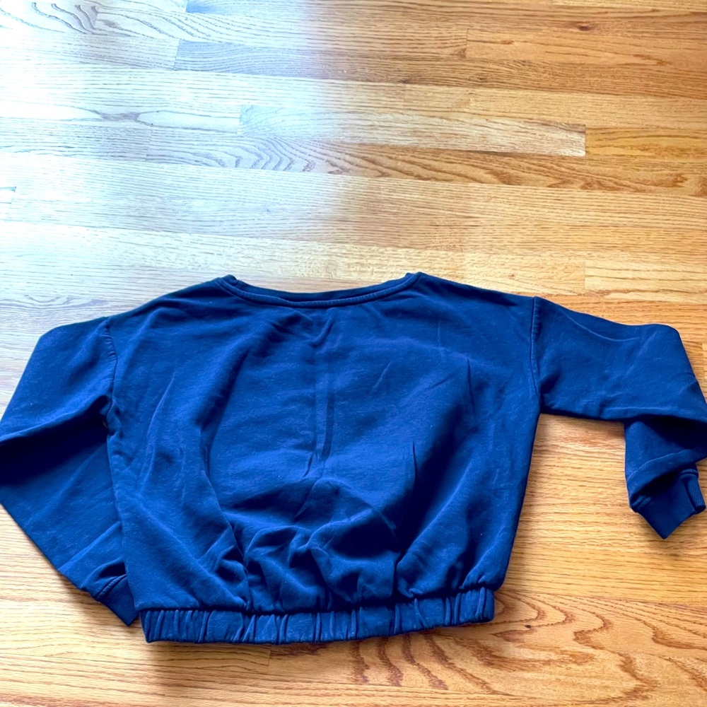 Crop top - Picture 2 of 2